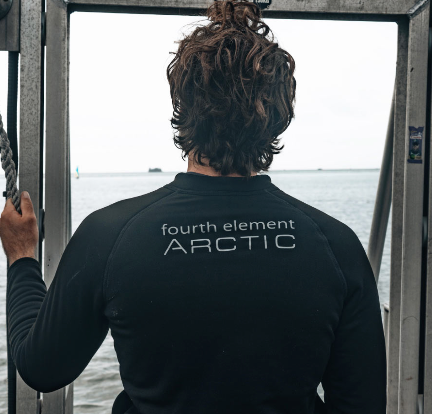 FOURTH ELEMENT MENS ARCTIC TOP